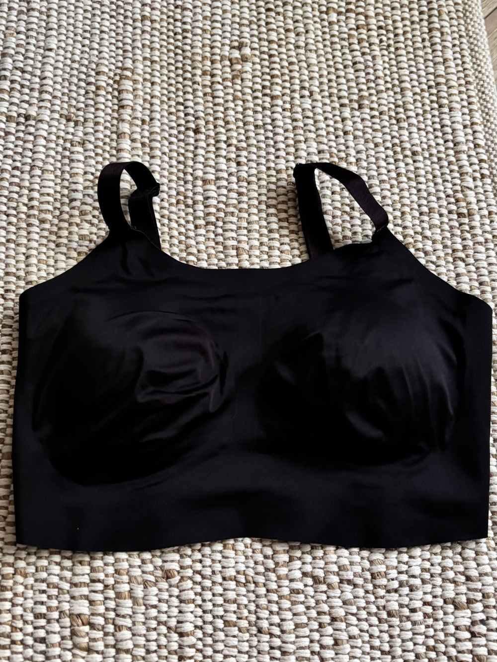 EBY Brand - Seamless Black Wireless Bralette - Unbranded Size MMD